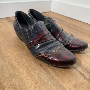 UTV Un Tour En Ville Blue Red Patent Leather Slip On Funky 39